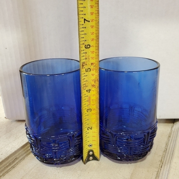 Vintage LE Smith basket weave pattern thick cobalt blue heavy glasses set of 2 - Picture 2 of 11